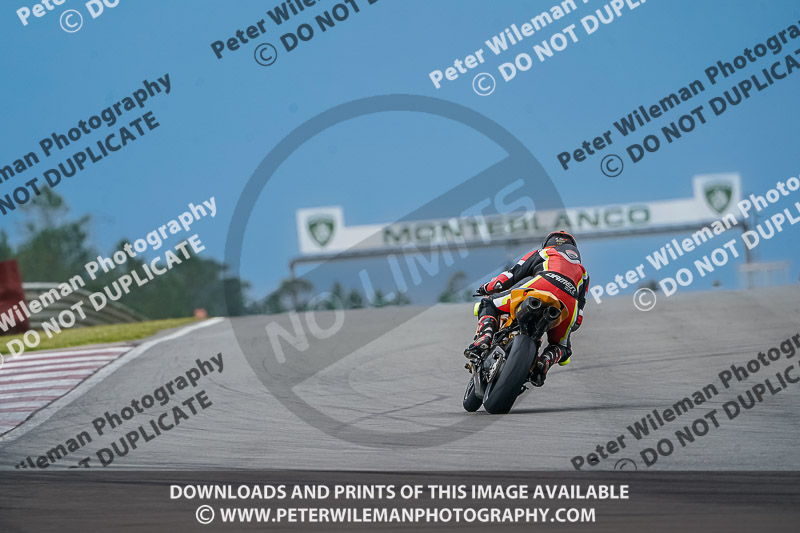 cadwell no limits trackday;cadwell park;cadwell park photographs;cadwell trackday photographs;enduro digital images;event digital images;eventdigitalimages;monteblanco trackday photographs;no limits trackdays;peter wileman photography;racing digital images;trackday digital images;trackday photos